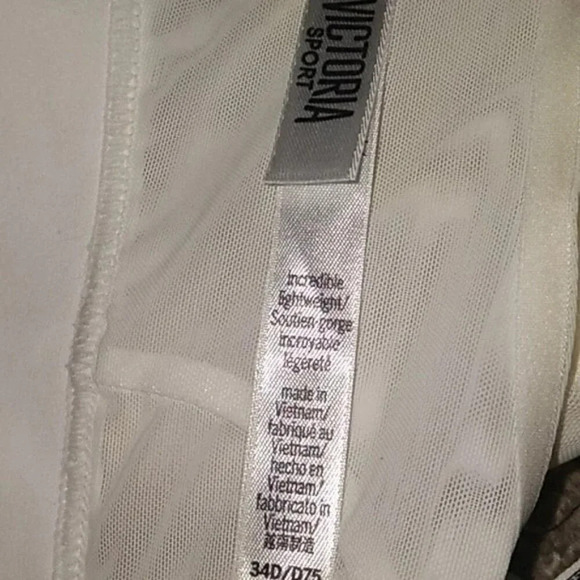 Victoria's Secret Sport Incredible Lightweight White Sports Bra - Picture 6 of 6